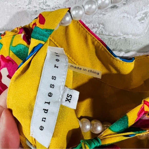 Endless Rose Vivi Yellow  Floral Print Long Sleeve Open Back Romper Size XS - Picture 11 of 12